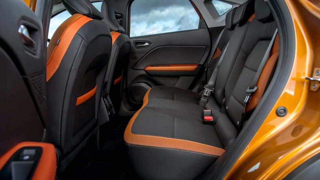 Renault Captur interior