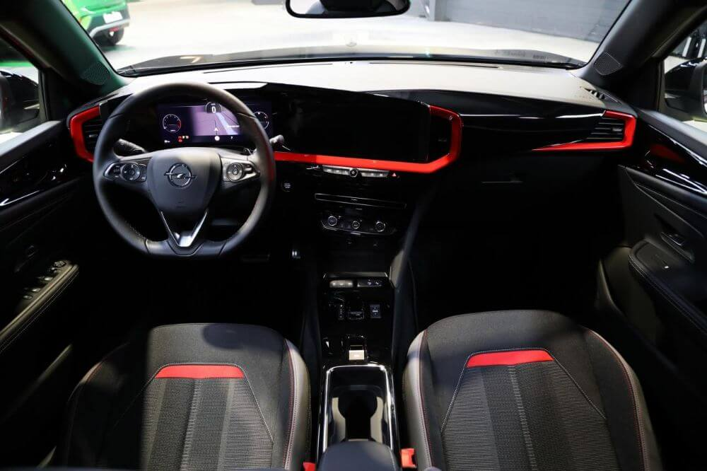 Opel Mokka 2021 interior