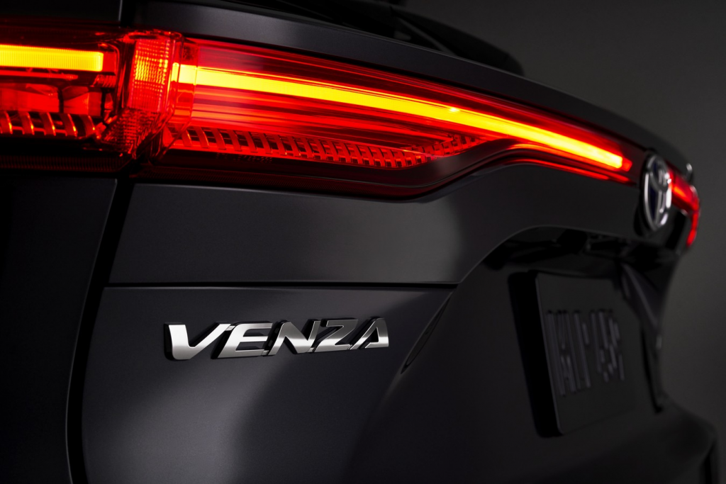 Toyota Venza Hibrid 2021 9