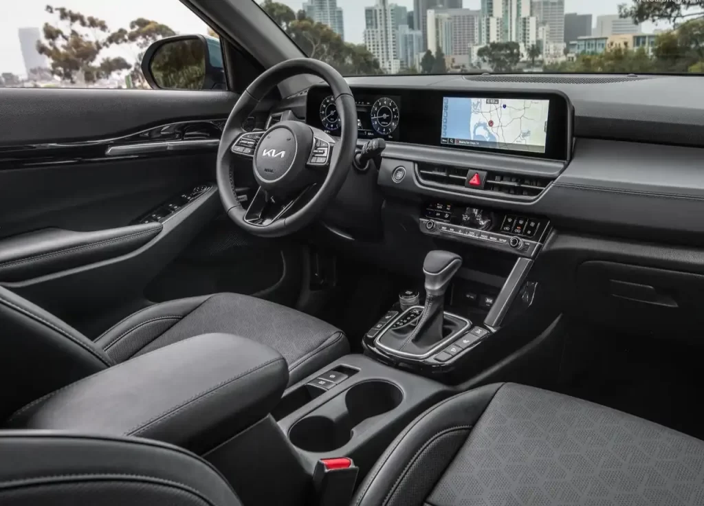 Kia Seltos 2024 interior