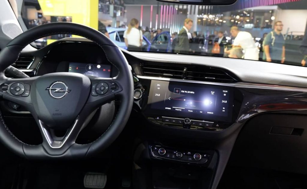 Opel Corsa-e 2022 interior