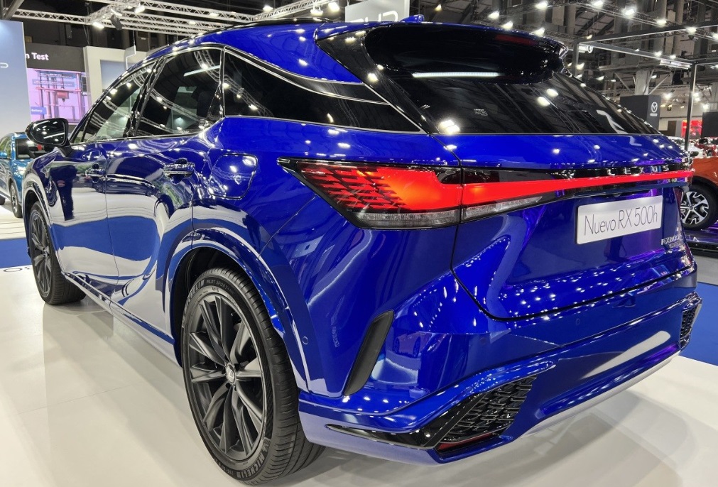 Lexus RX 2022 plug-in hybrid