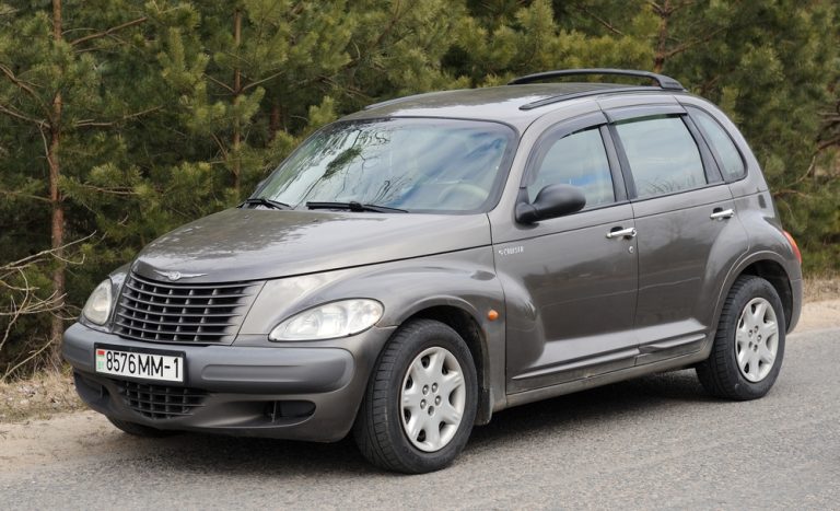 cele mai urâte mașini din lume Chrysler PT Cruiser.jpg