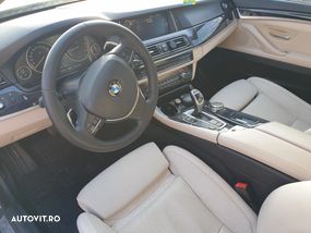 BMW Seria 5 Sedan (F10) 530d
