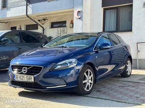 Volvo V40 D4